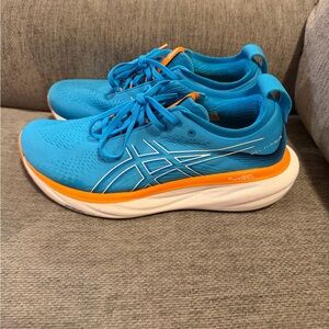 Men’s ASICS Running Shoes - Nimbus 24